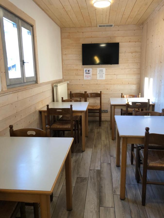 Alpenrose Chamonix Hostel Bagian luar foto