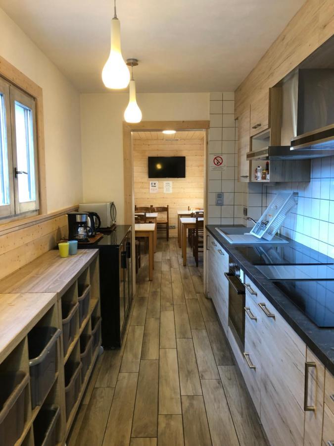 Alpenrose Chamonix Hostel Bagian luar foto